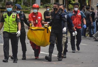 Polisi Lakukan Identifikasi Kepada 12 Kantong Potongan Tubuh Pelaku Bom Bunuh Diri