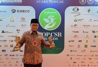 PDAM Tirta Hidayah Raih TOP CSR 2021 Dari Majalah Top Business