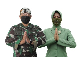 Danrem 063/SGJ Kolonel Inf Elkines Villando Dewangga K, S.A.P dan Ketua Persit KCK Korcab Rem 063 PD  III Siliwangi