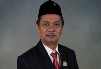 Ketua DPRD Kota Blitar dr. Syahrul Alim 