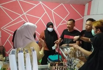 Polisi Gerebek Penjualan Kosmetik Ilegal di Jambi