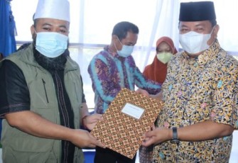 Helmi Hasan, Penyerahan SK Kenaikan Pangkat 