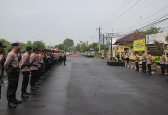 Pelaksanaan Konsolidasi Ops Ketupat Candi 2021 dan KRYD ( Kegiatan Rutin Yang Ditingkatkan) dilaksanakan di Polres Pekalongan Kota Jalan raya Diponegoro no19 Selasa, ( 25/5/2021)