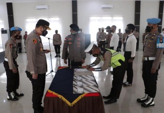 Polres Lingga Gelar Penandatangan Pakta Integritas Anti Narkoba di Lingkungan Polri