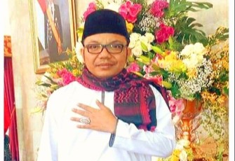 Tokoh Agama H Rolly
