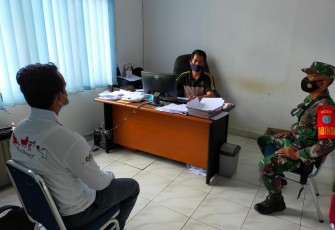 BABINSA KORAMIL 1206-18/PURING KENCANA KOMSOS DENGAN PERANGKAT DESA