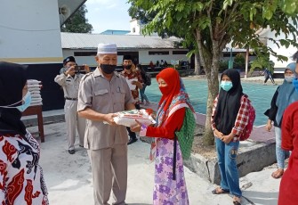 Kebersamaan Kepedulian Disekolah Terus Digelorakan Kepala Sekolah Baik Kepada Guru Maupun Wali Murid