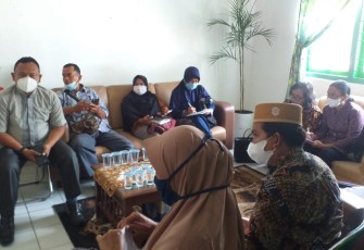 Personil Polsek Sipispis Hadiri Rakor Gebyar Vaksin Guru Kecamatan Sipispis