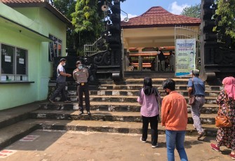 Polsek Patean laksanakan Patroli Blue Light di wilayah hukum Polsek Patean pada hari Rabu tanggal 1/6/2021.