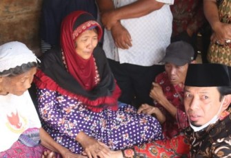  Nenek ini Bikin Wawali Menangis