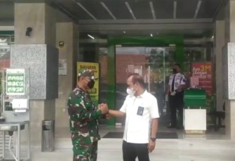 Sinergi Koramil dan Pegadaian peduli sesama