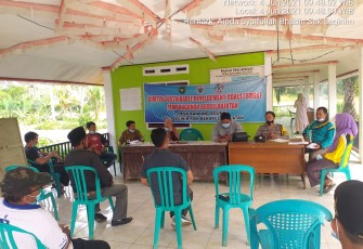 Jamin Keamanan Bhabinkamtibmas Kawal Pilkades Desa Banding