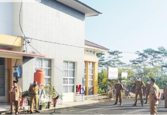 Wakil Bupati Seluma : Drs. Gustianto