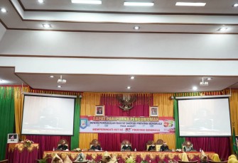 Wagub Rosjonsyah hadiri Paripurna HUT ke 53