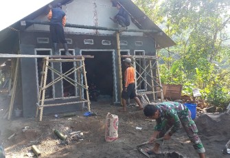 Dua Andang Bambu Penolong di RTLH Bapak Supadi