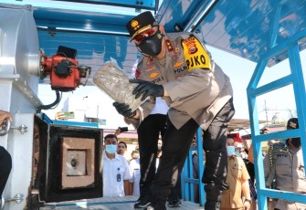 Kapolda Bengkulu Saksikan Pemusnahan 143 Kg Ganja