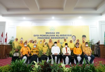Gubernur Hadiri Musda Pengajian Al-Hidayah di Balai Raya