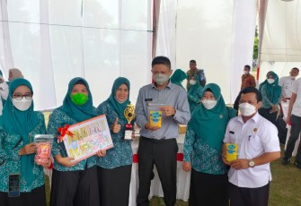Lomba B2SA Tingkat Kabupaten TP PKK Kecamatan Semendawai Suku Tiga Juara Tiga