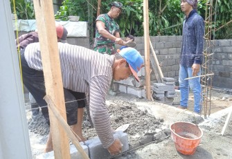 Giliran Genteng Naik di Sasaran TMMD 112