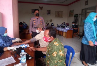 Polsek Kasondel Monitoring Vaksinasi, Gencarkan Program Guna Membentuk Herd Imunity