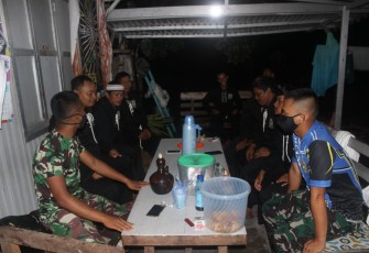 Anggota TMMD Jalin Silaturahmi Bersama Ranting PSHT Mihing Raya