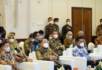  pemerintah provinsi (Pemprov) Bengkulu meraih Penghargaan Pembangunan Daerah (PPD) Bappenas 2021 kategori terbaik ke-3. Sementara kategori terbaik 1 diisi Sumatera Barat dan Provinsi Jawa Barat kategori terbaik 2