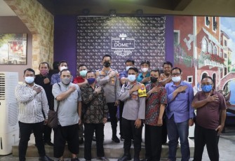 Polres Tulungagung menggelar silaturahmi bersama Pimpinan perguruan pencak silat se Kabupaten Tulungagung di salah satu resto setempat