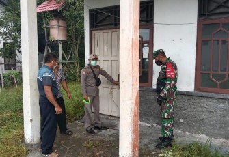 TNI Bersama Satgas PPKM Kecamatan Mihing Raya Siapkan Tempat Isoman Terpadu