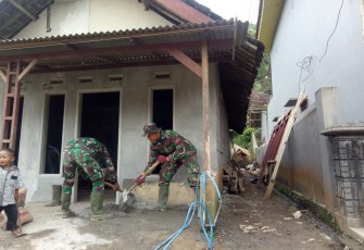Garangnya Kaos Loreng di Lokasi TMMD 