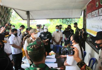 Edukasi kepada Masyarakat Libatkan Tokoh Adat, Gubernur Rohidin Apresiasi Satgas COVID-19 Mukomuko
