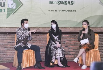 Wakil Gubernur Jawa Timur Emil Elistianto Dardak dan Arumni Bachsin saat menghadiri Media Gathering yang digelar oleh Regional Indonesia Timur Subholding Upstream Pertamina di Kota Solo Jawa Tengah