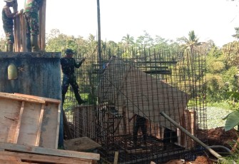 Tandon Air Sudah Mulai Tahap Pemasangan Besi dan Papan Cor