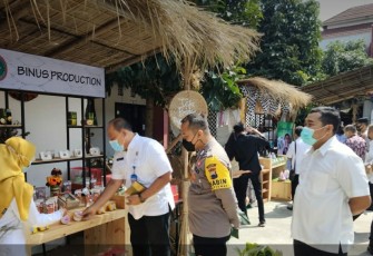Ajang Pameran Inovasi Produk Real Factory Siswa SMK Bintang Nusantara Karanganyar