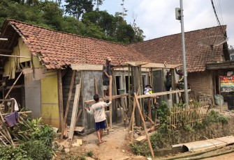 Dinding Batako Untuk Sulikah 