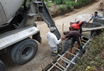 Putaran Molen Pacu Semangat Satgas dan Warga 