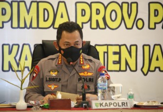 Kapolri Jenderal Listyo Sigit Prabowo Memimpin Rapat 