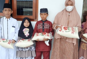 Peringati 1 Muharram, Samwil Salurkan 5 Ton Bantuan Beras