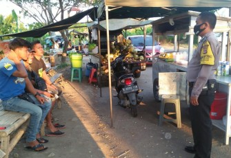 Himbau Warga Agar Patuhi Prokes  Saat Keluar Rumah