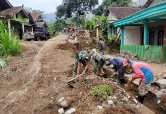 Budaya Satgas TMMD 112 Kodim 0818 Terlihat 