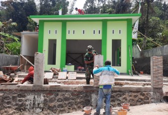 Pandangan Sejuk Ketika Melihat Warna Hijau di Mushola Al-Ikhlas