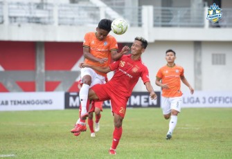 Laga Grup D Liga 3 Jateng 2021 antara Persika Karanganyar melawan Persak Kebumen, di Stadion Bumi Phala Kebumen, Jawa Tengah. (Foto : Istimewa)