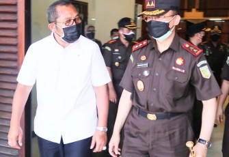 Sahat : Antusias Warga Vaksin Menolong Diri Sendiri Bersahabat Covid-19