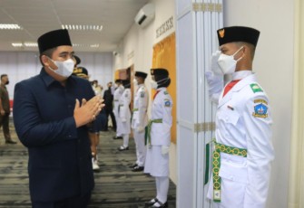 Wakil Bupati Bintan Roby Kukuhkan Paskibraka Bintan 2021