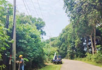 Pemasangan lampu jalan di sepanjang ruas jalan menuju sakera tanjung uban dan ruas jalan arah menuju sungai kecil tepatnya di sepanjang jalan desa Sebong pereh kecamatan Telok Sebong kabupaten bintan