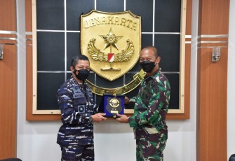 Pangdam Jaya Menerima Kunjungan Pangkoarmada I 