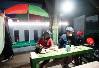 Bupati Haryanto gowes sambil monitoring 