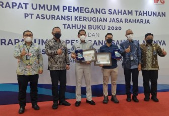 PT Jasa Raharja memberikan penghargaan atas kontribusi Biddokkes Polda Jateng