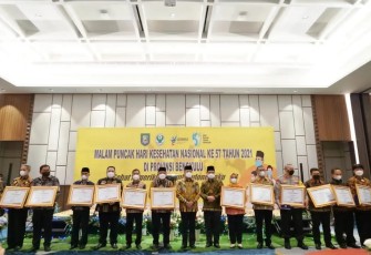 malam puncak Hari Kesehatan Nasional ke-57 tahun 2021 di Mercure Hotel