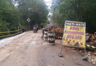 Pembangunan duiker tepatnya di ruas jalan, Desa Bandungrejo, Kecamatan Bantur, Kabupaten Malang
