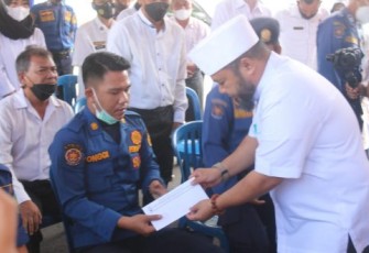 4 Petugas Damkar dapat Apresiasi dan Santunan dari Walikota